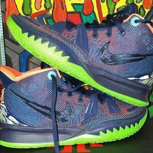 Kyrie 7 midnight navy